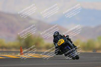 media/Sep-11-2022-SoCal Trackdays (Sun) [[81b7e951af]]/Turn 14 (1130am)/